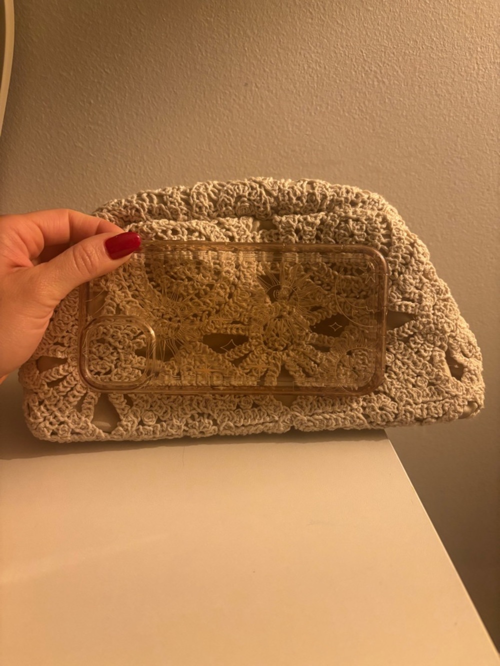 Elegant Cream Lace Clutch - Picture 10 of 11